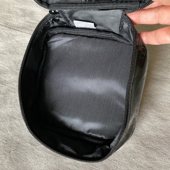 New, rare periphera makeup case - Picture 6 of 6